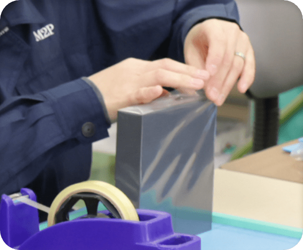 比較的軽く小さな製品の加工